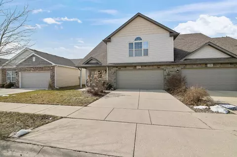 1218 Sawgrass Dr, Griffith, IN 46319 photo 1