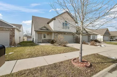 1218 Sawgrass Dr, Griffith, IN 46319 photo 2