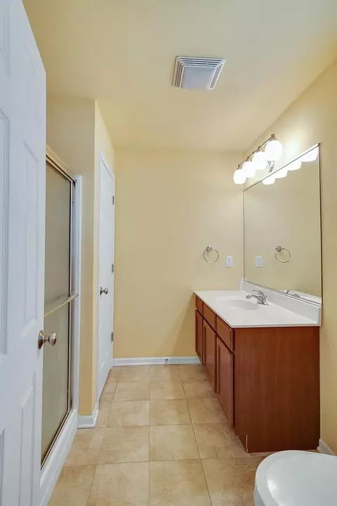 1218 Sawgrass Dr, Griffith, IN 46319 photo 13