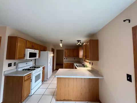 914 Brookfield Dr, Porter, IN 46304 photo 24
