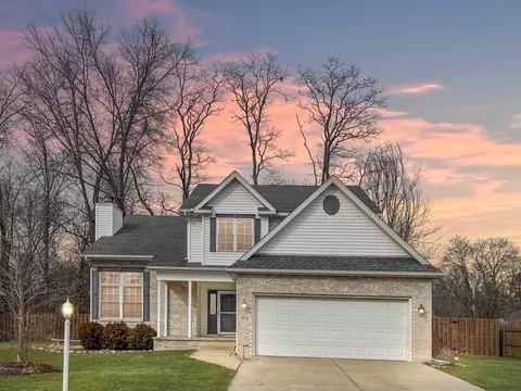 914 Brookfield Dr, Porter, IN 46304 photo 1