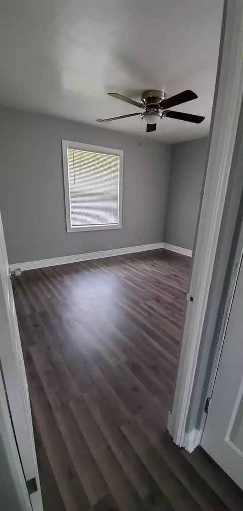 4701 E 10th Ave, Gary, IN 46403 photo 7
