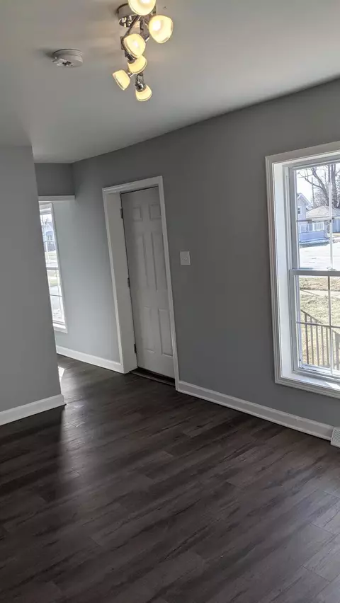 7349 Tapper Ave, Hammond, IN 46324 photo 17