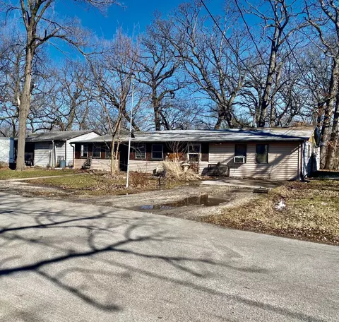 7879 Larry St, Dyer, IN 46311 photo 2
