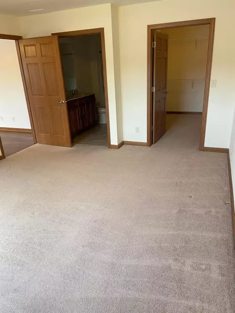 461 Allium Ct, Valparaiso, IN 46385 photo 6