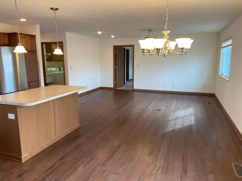 461 Allium Ct, Valparaiso, IN 46385 photo 3