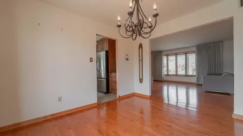 9609 White Oak Ave, Munster, IN 46321 photo 10