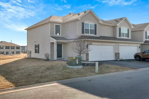 11117 Vermont Cir, Crown Point, IN 46307 photo 2