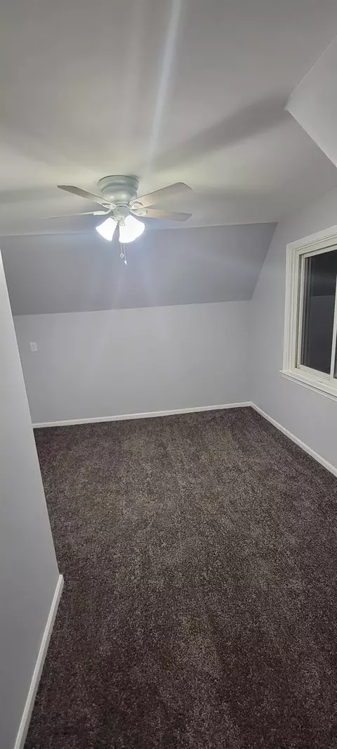 551 Rutledge St, Gary, IN 46404 photo 18