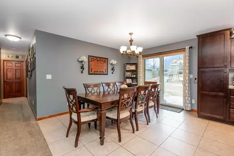 9832 Trinity Ct, De Motte, IN 46310 photo 5