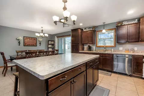 9832 Trinity Ct, De Motte, IN 46310 photo 8