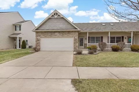 1230 Sawgrass Dr, Griffith, IN 46319 photo 1