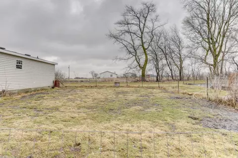 4585 W 700, Morocco, IN 47963 photo 4