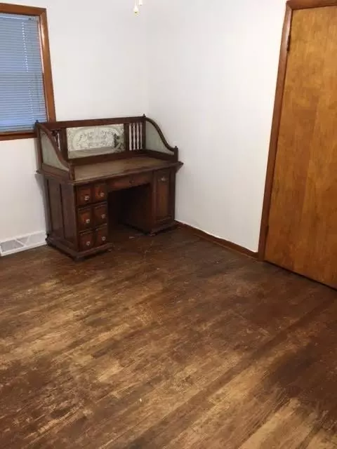 4827 Pine Ave, Hammond, IN 46327 photo 8