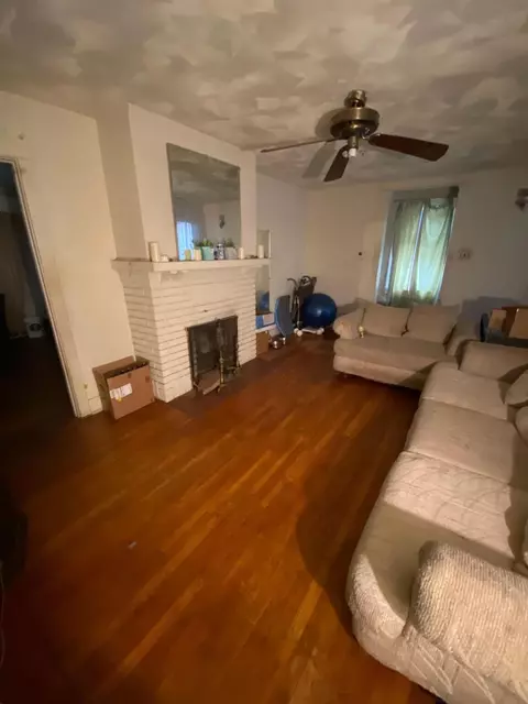 732 Grant St, Gary, IN 46404 photo 4