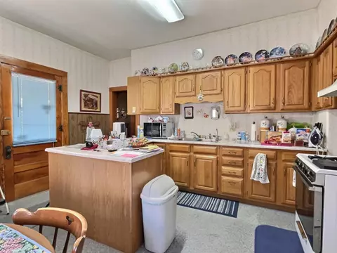 133 E Broadway St, Brook, IN 47922 photo 19