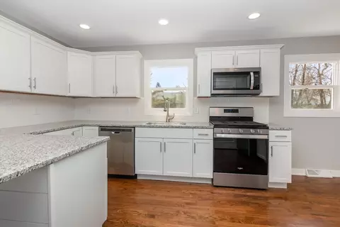 402 E Casey St, Hebron, IN 46341 photo 10