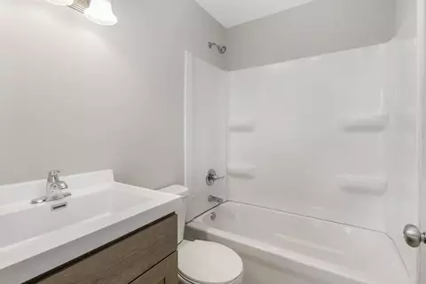 402 E Casey St, Hebron, IN 46341 photo 16