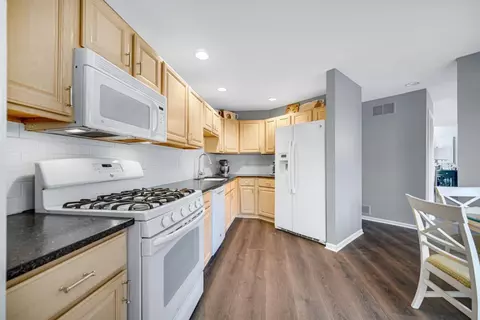 930 Cornwallis Ln, Munster, IN 46321 photo 9
