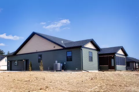 639 Blackbird Ln, Kouts, IN 46347 photo 2