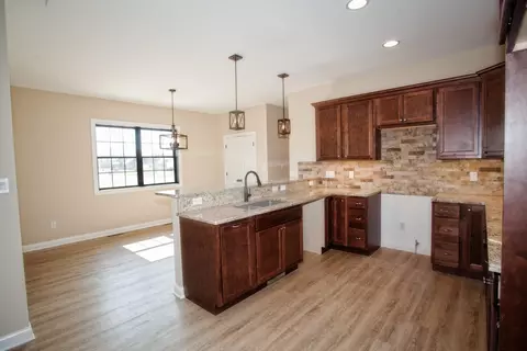 639 Blackbird Ln, Kouts, IN 46347 photo 7