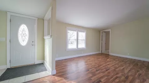 10599 N 291, De Motte, IN 46310 photo 3