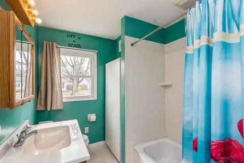 210 Michigami Trl, Porter, IN 46304 photo 9