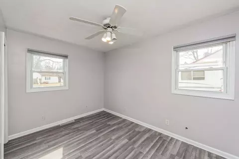 210 Michigami Trl, Porter, IN 46304 photo 6