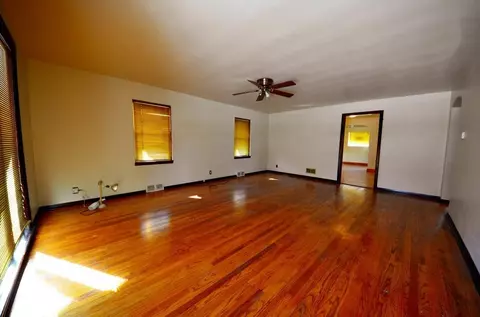 1340 Taft St, Gary, IN 46404 photo 10