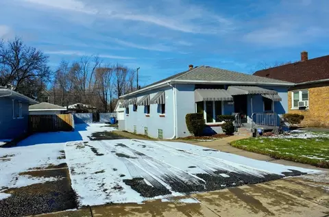 1340 Taft St, Gary, IN 46404 photo 2