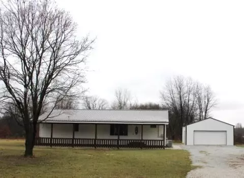 220 S 1100, Knox, IN 46534 photo 1