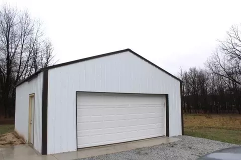 220 S 1100, Knox, IN 46534 photo 2
