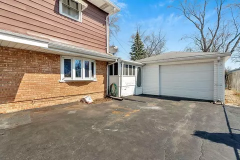 3141 Phillips Ave, Steger, IL 60475 photo 5
