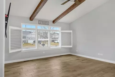 5941 S Dune Harbor Dr, Portage, IN 46368 photo 9