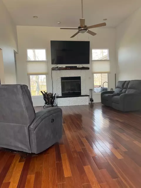 227 Fairchild Dr, Burns Harbor, IN 46304 photo 10