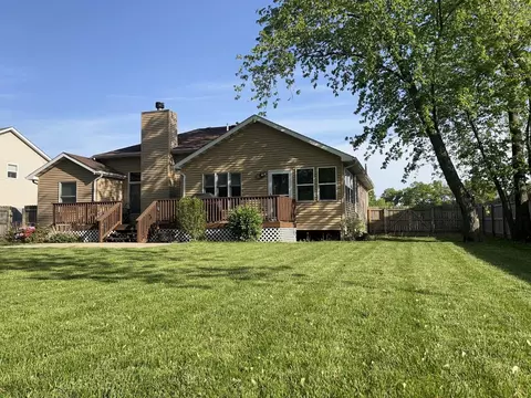 227 Fairchild Dr, Burns Harbor, IN 46304 photo 5