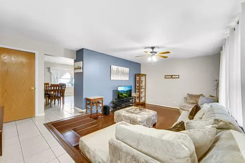 618 E Pine Pl, Griffith, IN 46319 photo 7