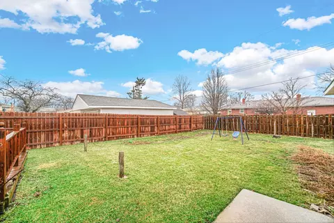 618 E Pine Pl, Griffith, IN 46319 photo 24