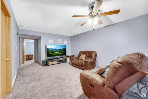 618 E Pine Pl, Griffith, IN 46319 photo 17