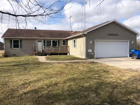 8384 S 300, Hamlet, IN 46532 photo 1