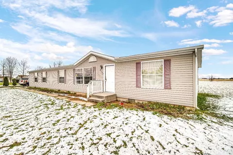 2135 E 450, La Porte, IN 46350 photo 1