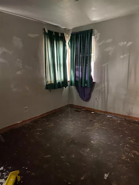 1226 Cass St, Gary, IN 46403 photo 3