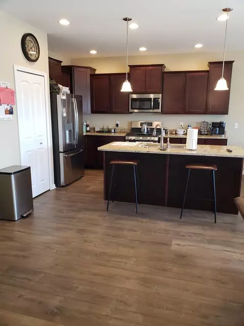 2203 Monaghan Ave, Valparaiso, IN 46385 photo 3