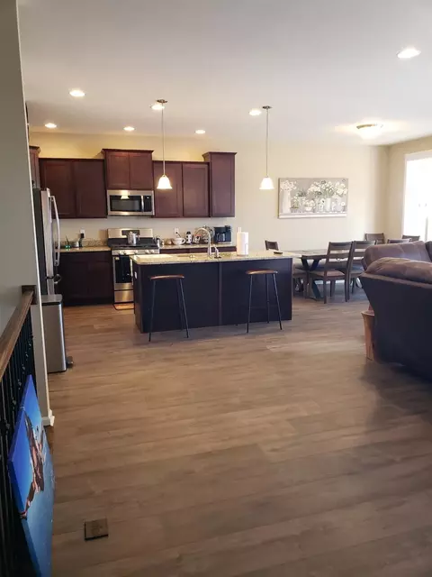 2203 Monaghan Ave, Valparaiso, IN 46385 photo 5