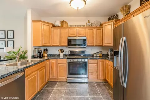 10378 Sutton Pl, Munster, IN 46321 photo 9