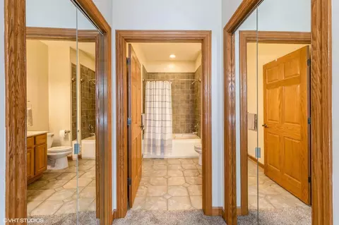 10378 Sutton Pl, Munster, IN 46321 photo 12