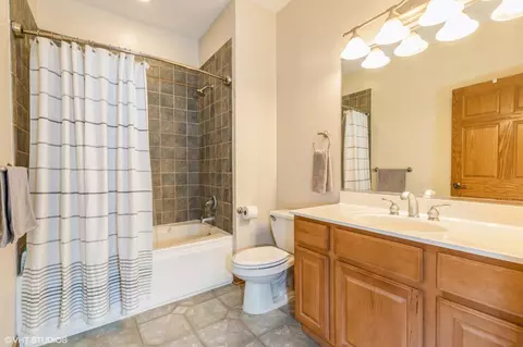 10378 Sutton Pl, Munster, IN 46321 photo 13