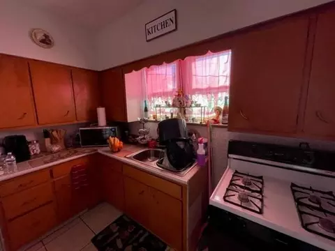 2038 Davis Ave, Whiting, IN 46394 photo 6