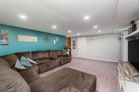 8103 Jackson Ave, Munster, IN 46321 photo 14