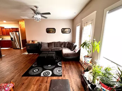 102 Summertree Dr, Porter, IN 46304 photo 2